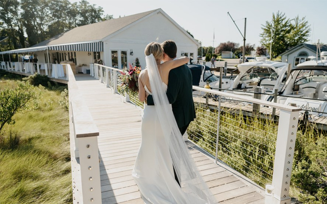 Wedding venue on Shelter Island with water views - The Boathouse